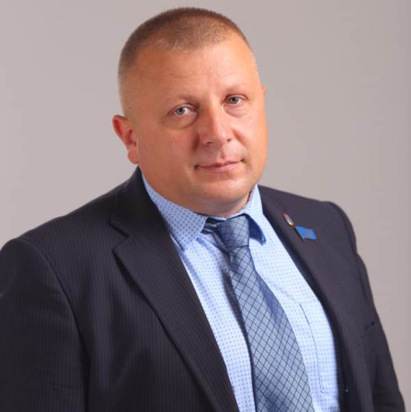 Перебиковский Эдуард