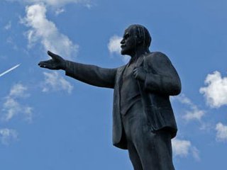 Памятник Ленину Памятник Ленину